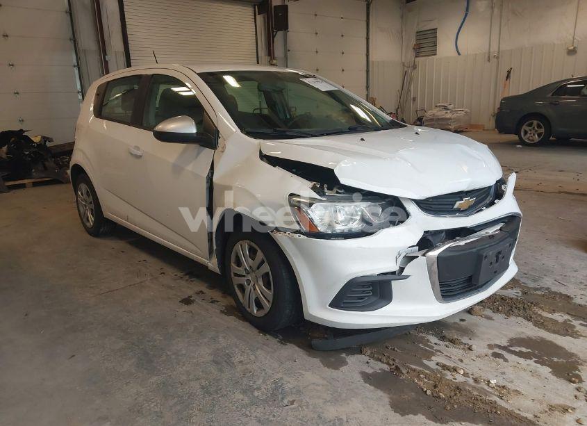 2017 Chevrolet Sonic LT AUTO (VIN 1G1JG6SG8H4164591) main photo