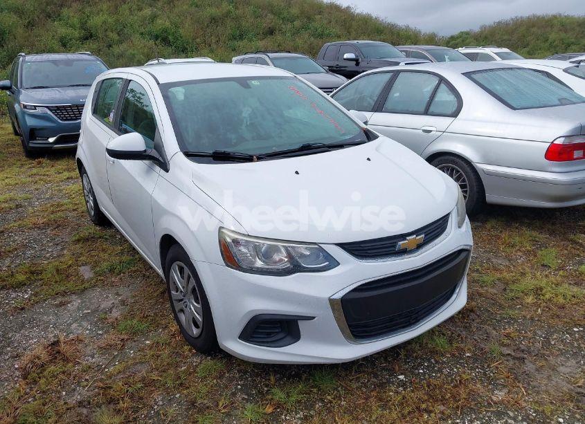 2017 Chevrolet Sonic LT AUTO (VIN 1G1JG6SH8H4166785) main photo