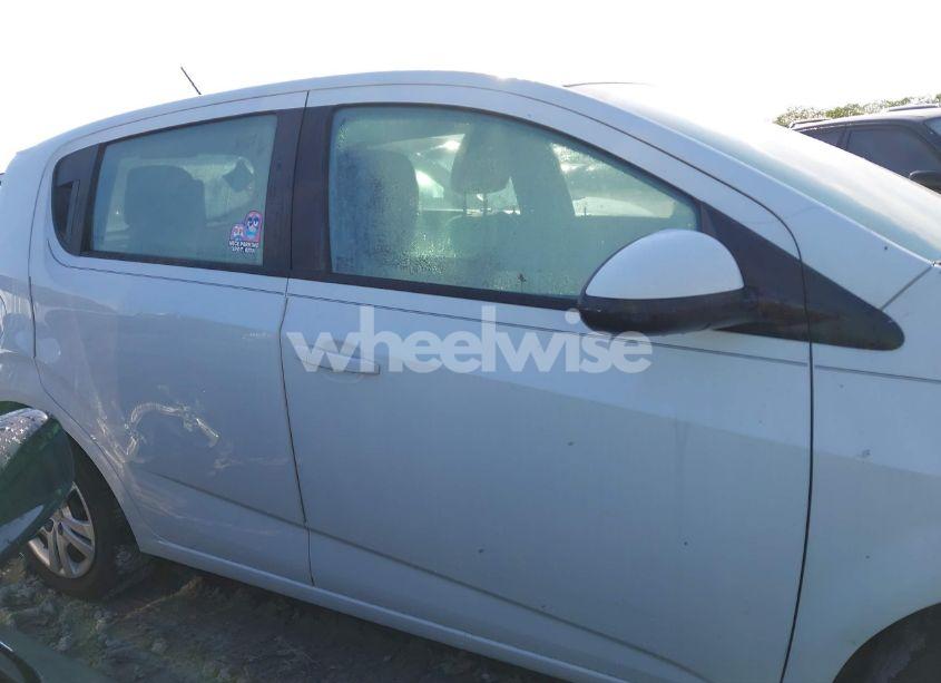 Photo 13 of 2017 Chevrolet Sonic LT AUTO (VIN 1G1JG6SH8H4166785)