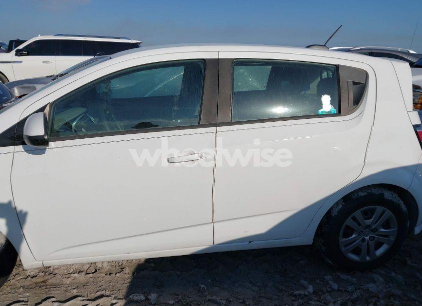 Photo 14 of 2017 Chevrolet Sonic LT AUTO (VIN 1G1JG6SH8H4166785)