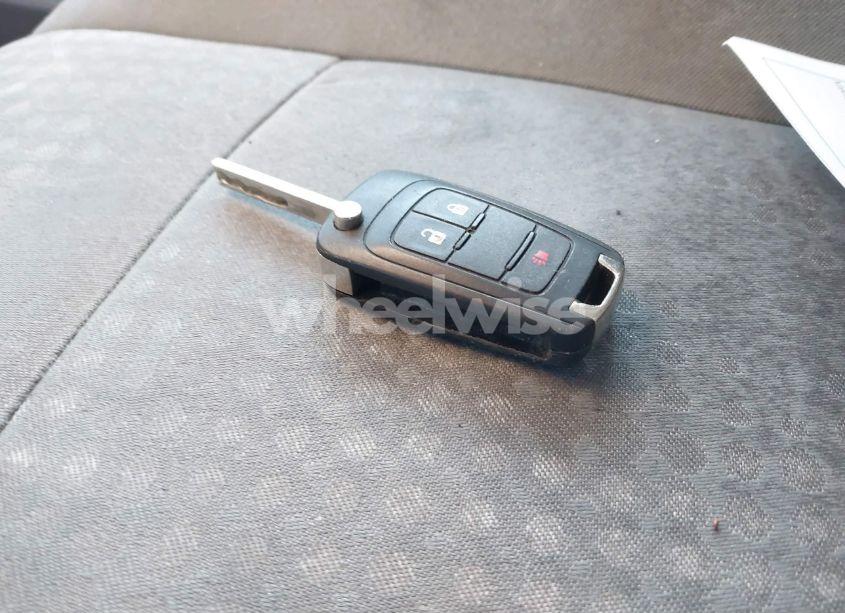 Photo 11 of 2017 Chevrolet Sonic (VIN 1G1JG6SH9H4160400)