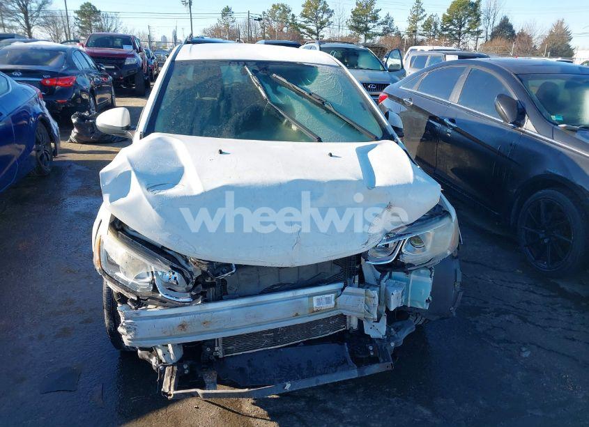 Photo 6 of 2017 Chevrolet Sonic (VIN 1G1JG6SH9H4160400)