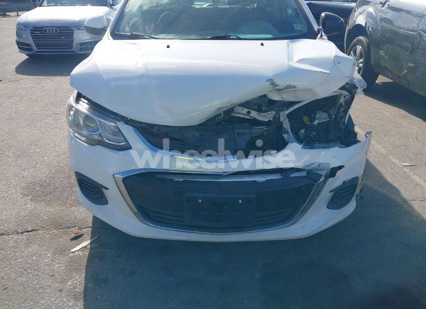 Photo 13 of 2017 Chevrolet Sonic LT AUTO (VIN 1G1JG6SH9H4172580)