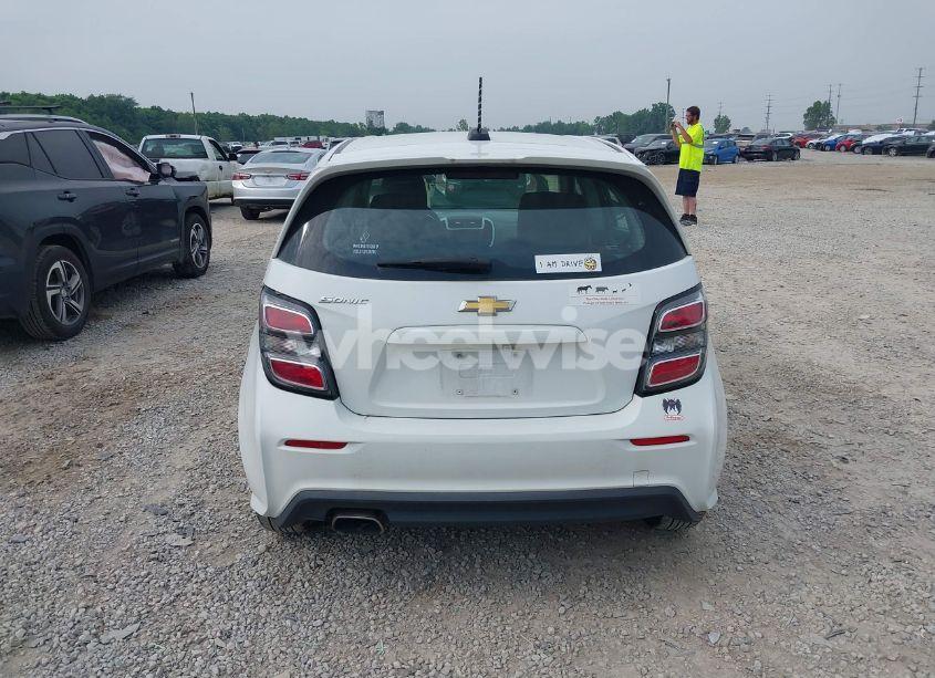 Photo 16 of 2018 Chevrolet Sonic LT AUTO (VIN 1G1JG6SH9J4107802)