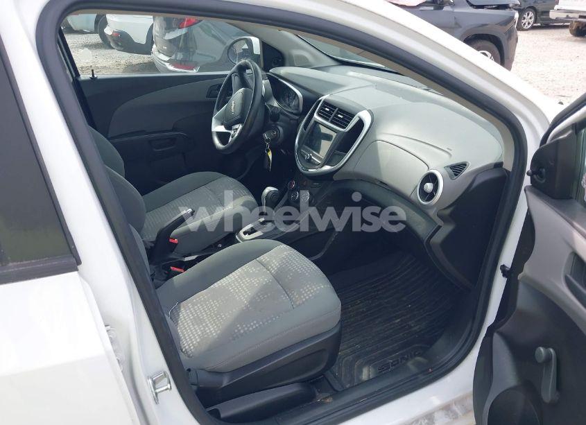 Photo 5 of 2018 Chevrolet Sonic LT AUTO (VIN 1G1JG6SH9J4107802)