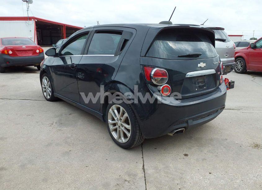 Photo 3 of 2015 Chevrolet Sonic RS MANUAL (VIN 1G1JH6SB5F4126282)