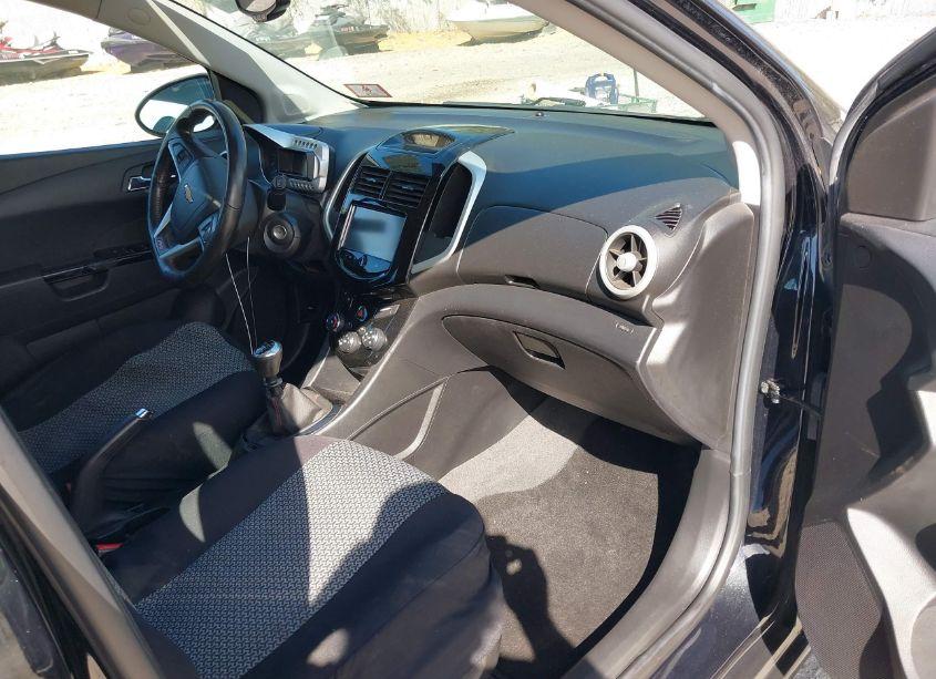 Photo 5 of 2015 Chevrolet Sonic RS MANUAL (VIN 1G1JH6SB9F4156143)