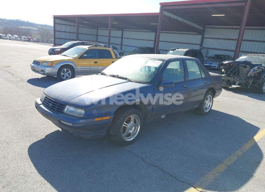 Photo 2 of 1996 Chevrolet Corsica (VIN 1G1LD5544TY236062)
