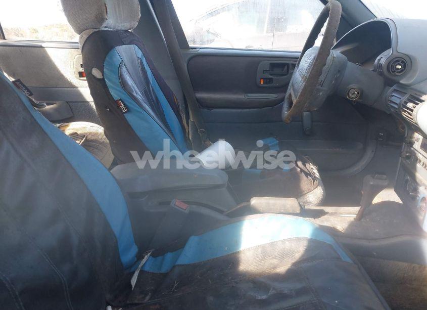 Photo 5 of 1996 Chevrolet Corsica (VIN 1G1LD5549TY265010)