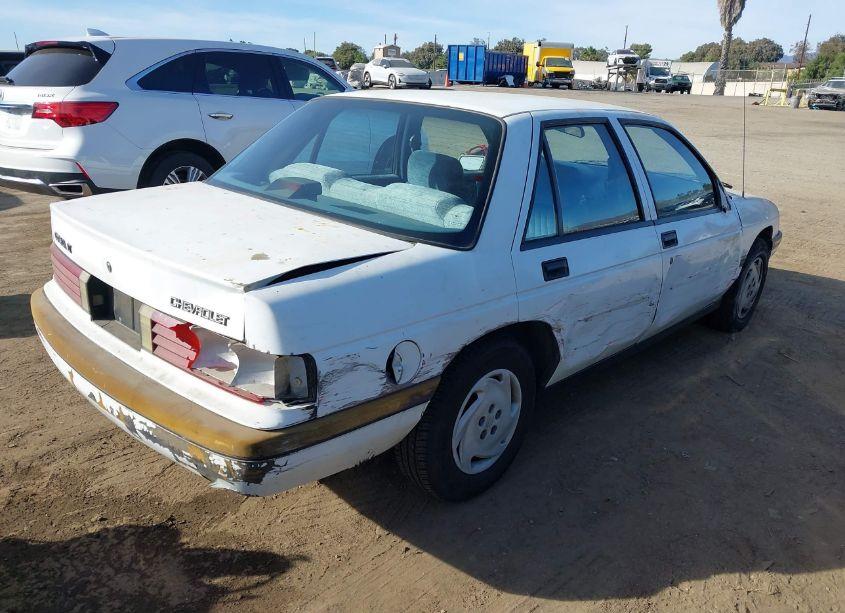 Photo 4 of 1993 Chevrolet Corsica LT (VIN 1G1LT53T9PY182356)