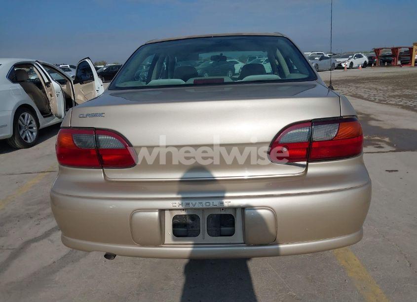 Photo 16 of 2004 Chevrolet Classic (VIN 1G1ND52F04M637230)