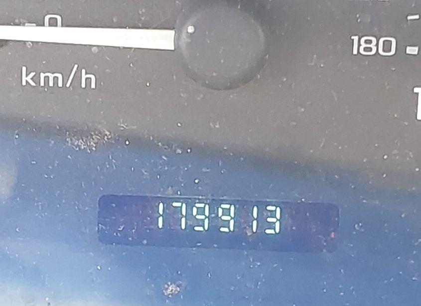 Photo 7 of 2004 Chevrolet Classic (VIN 1G1ND52F04M646140)