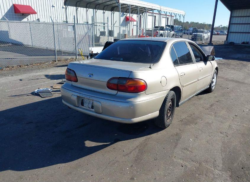 Photo 4 of 2005 Chevrolet Classic (VIN 1G1ND52F15M133495)