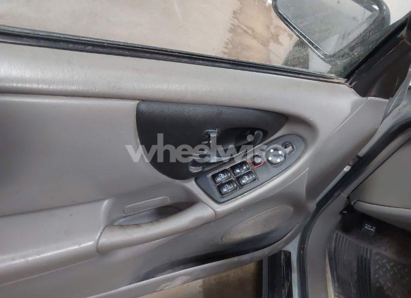 Photo 13 of 2005 Chevrolet Classic N/A (VIN 1G1ND52F25M235730)