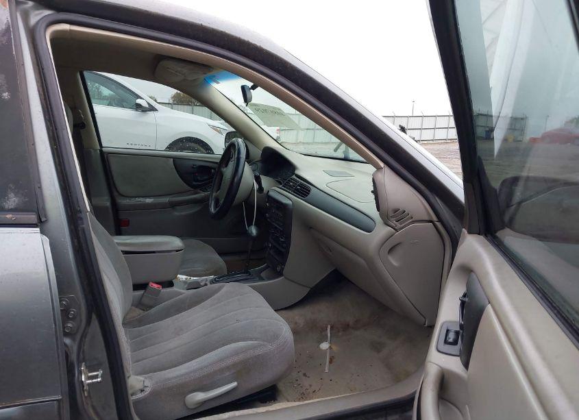 Photo 5 of 2004 Chevrolet Classic (VIN 1G1ND52F84M631336)