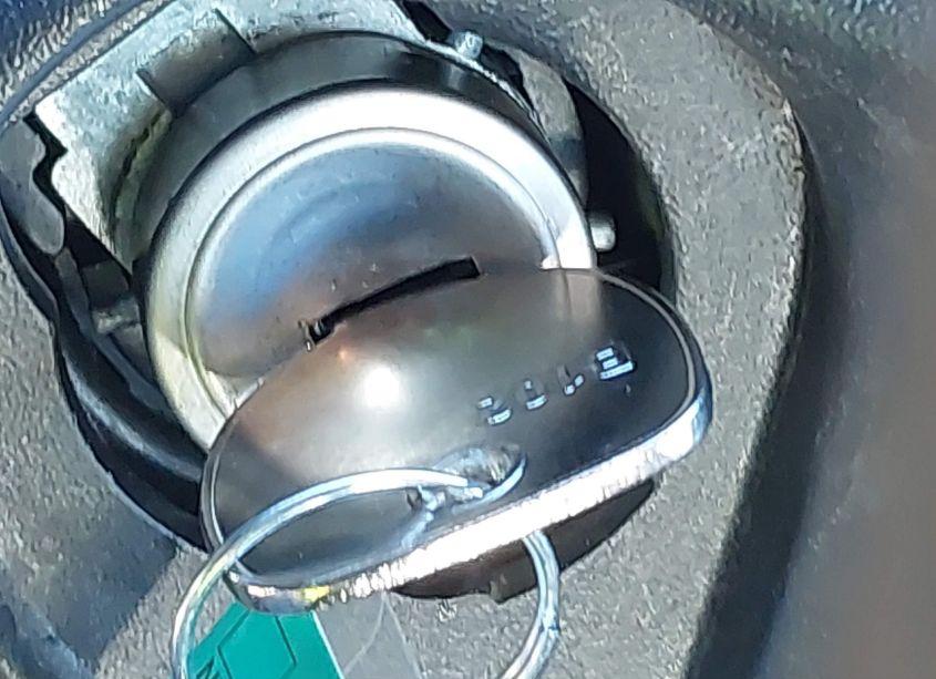 Photo 11 of 2004 Chevrolet Classic (VIN 1G1ND52F94M672848)