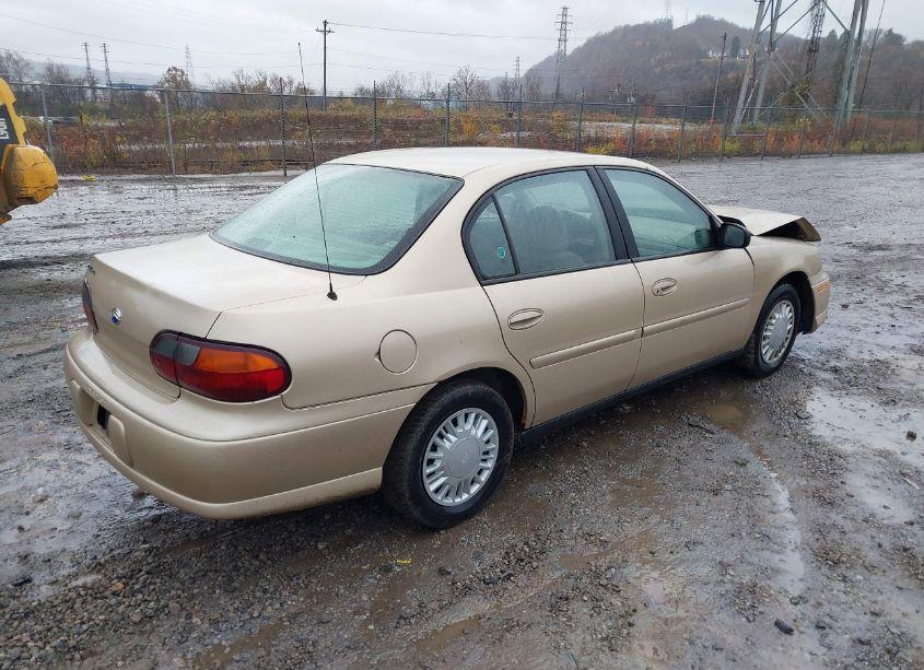 Photo 4 of 2002 Chevrolet Malibu (VIN 1G1ND52J02M682671)