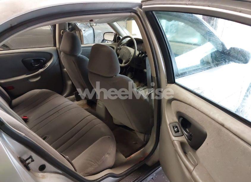 Photo 8 of 2001 Chevrolet Malibu (VIN 1G1ND52J11M669975)