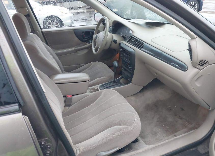 Photo 5 of 2002 Chevrolet Malibu (VIN 1G1ND52J12M655057)