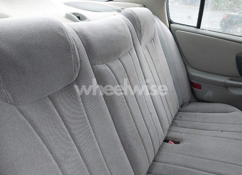 Photo 8 of 2003 Chevrolet Malibu (VIN 1G1ND52J13M525622)