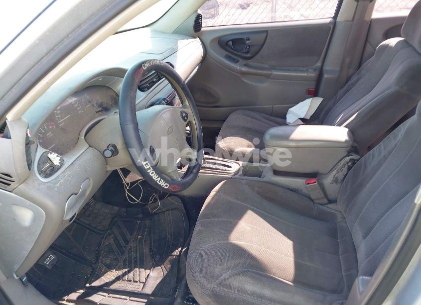 Photo 5 of 2001 Chevrolet Malibu (VIN 1G1ND52J21M671704)