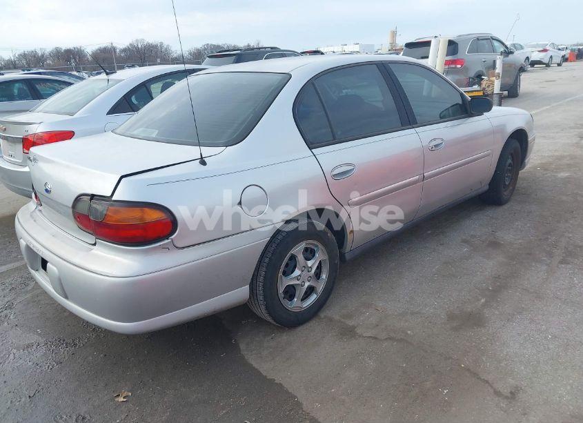 Photo 4 of 2002 Chevrolet Malibu (VIN 1G1ND52J32M690070)