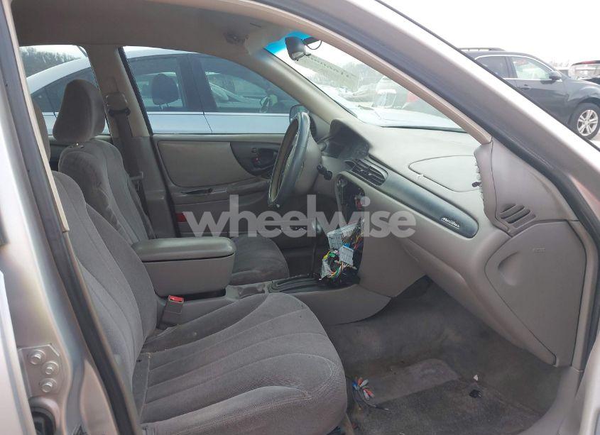 Photo 5 of 2002 Chevrolet Malibu (VIN 1G1ND52J32M690070)