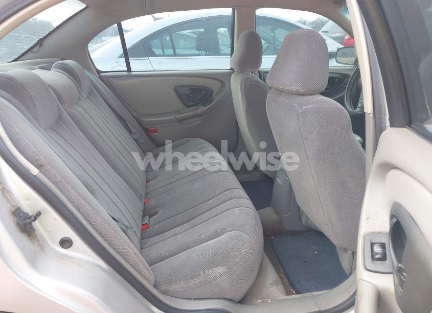 Photo 8 of 2002 Chevrolet Malibu (VIN 1G1ND52J32M690070)