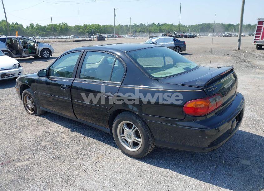 Photo 3 of 2003 Chevrolet Malibu (VIN 1G1ND52J33M657751)