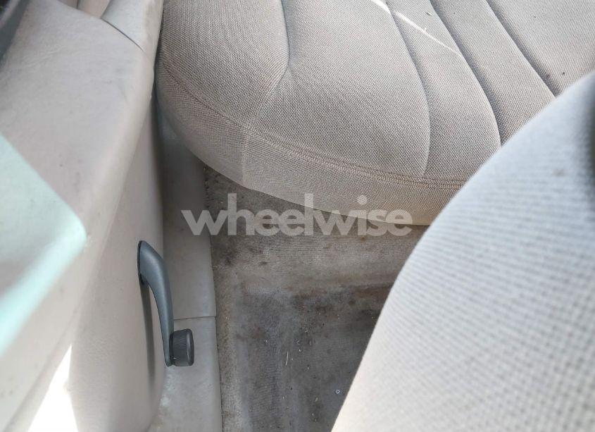 Photo 8 of 2003 Chevrolet Malibu (VIN 1G1ND52J43M721568)