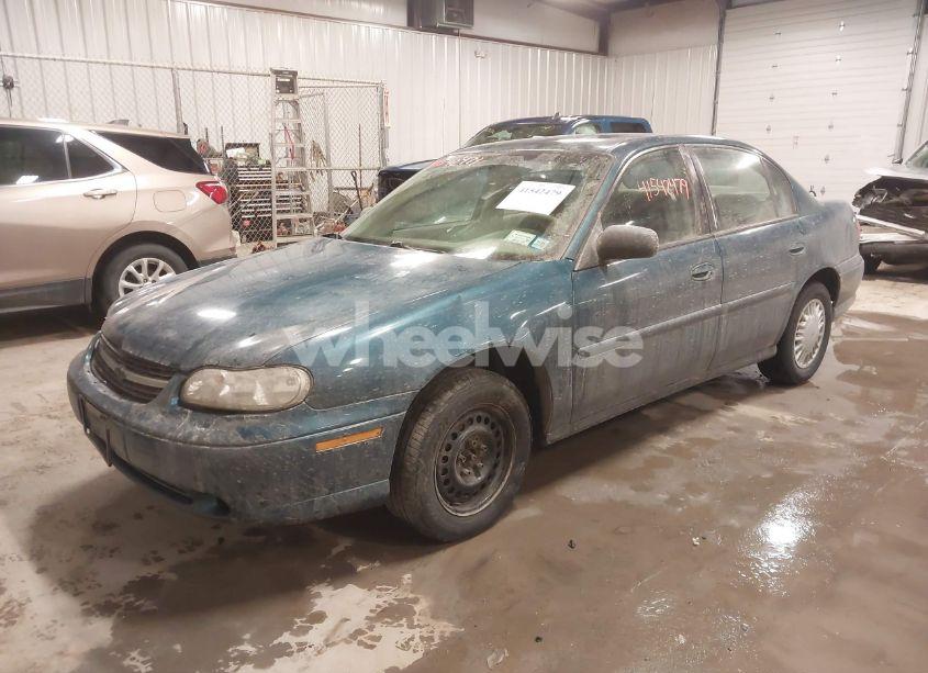 Photo 2 of 2003 Chevrolet Malibu (VIN 1G1ND52J53M621821)