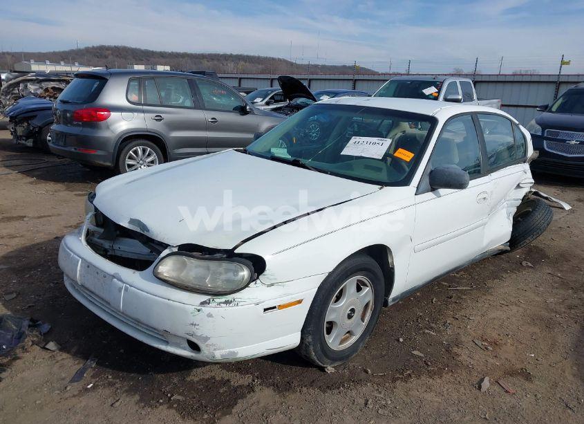 Photo 2 of 2002 Chevrolet Malibu (VIN 1G1ND52J82M502580)