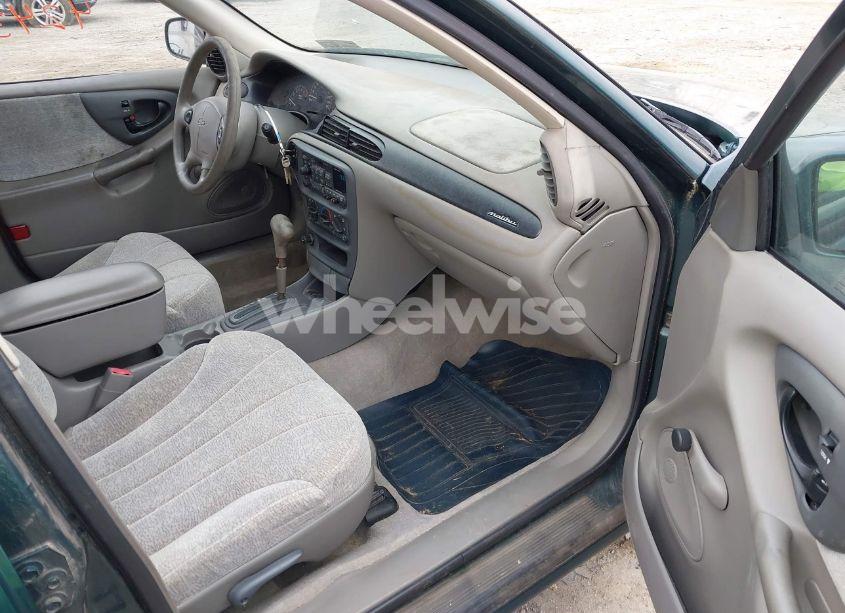 Photo 5 of 1998 Chevrolet Malibu (VIN 1G1ND52M8WY142896)