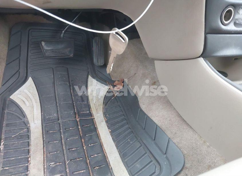 Photo 11 of 2003 Chevrolet Malibu LS (VIN 1G1NE52J13M554602)