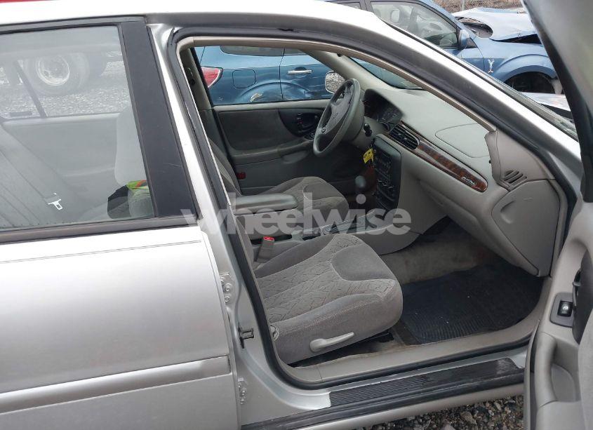 Photo 5 of 2002 Chevrolet Malibu LS (VIN 1G1NE52J42M529224)