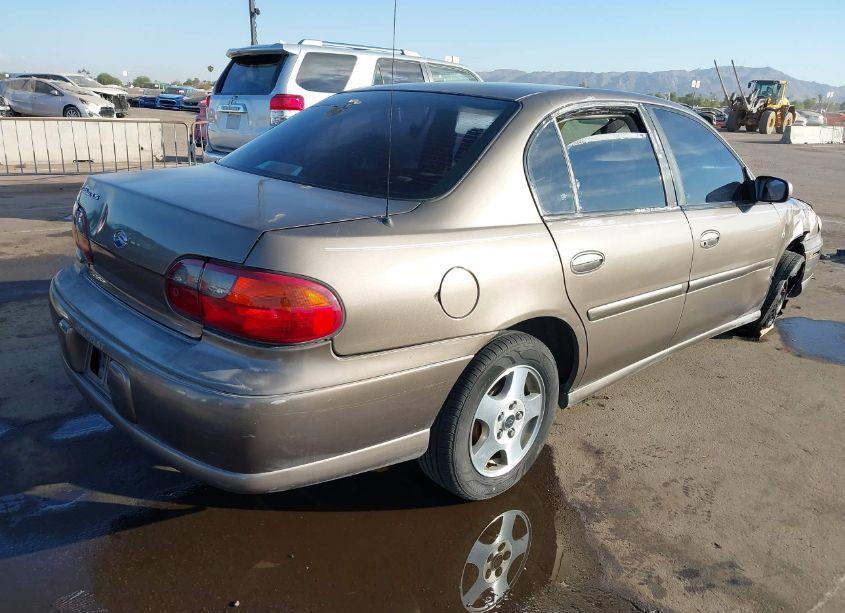 Photo 4 of 2002 Chevrolet Malibu LS (VIN 1G1NE52J52M724071)