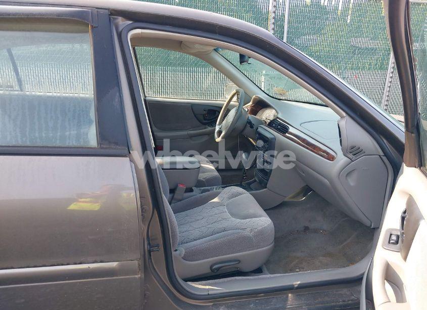 Photo 5 of 2001 Chevrolet Malibu LS (VIN 1G1NE52JX16176278)