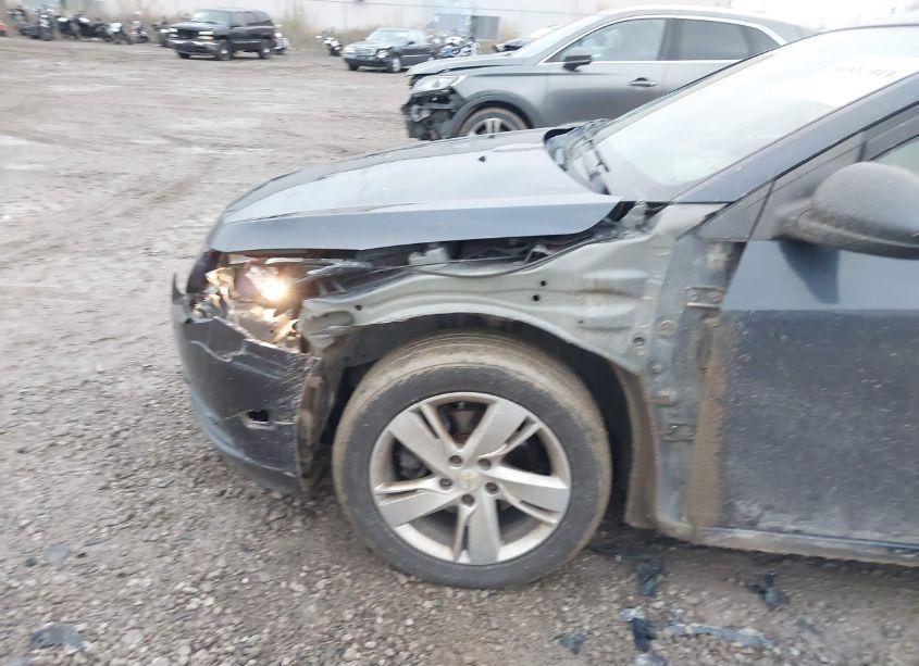 Photo 6 of 2014 Chevrolet Cruze DIESEL (VIN 1G1P75SZ1E7439668)