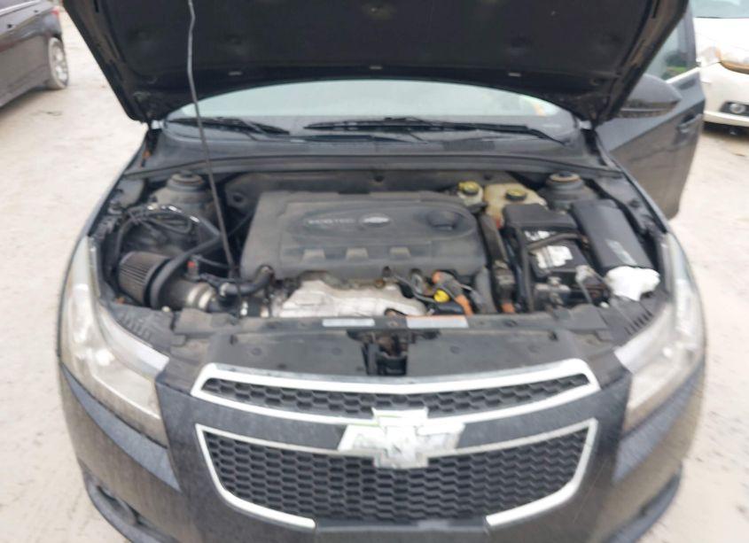 Photo 10 of 2014 Chevrolet Cruze (VIN 1G1P75SZ2E7147107)