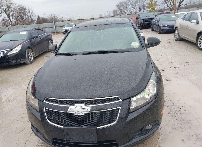 Photo 6 of 2014 Chevrolet Cruze (VIN 1G1P75SZ2E7147107)