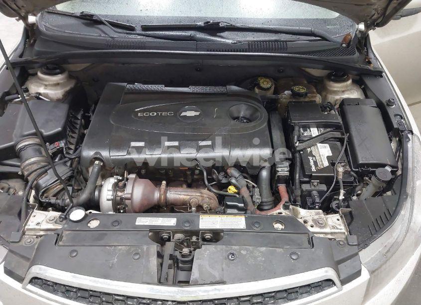 Photo 10 of 2014 Chevrolet Cruze DIESEL (VIN 1G1P75SZ5E7402381)