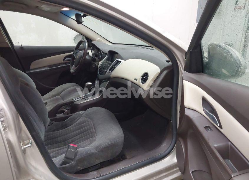 Photo 5 of 2014 Chevrolet Cruze DIESEL (VIN 1G1P75SZ5E7402381)