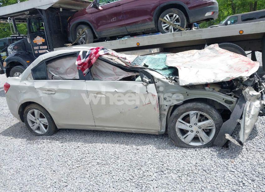 Photo 13 of 2014 Chevrolet Cruze DIESEL (VIN 1G1P75SZ7E7452943)