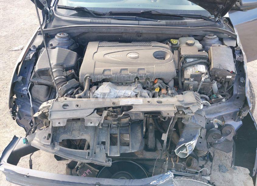 Photo 10 of 2014 Chevrolet Cruze (VIN 1G1P75SZ9E7225933)