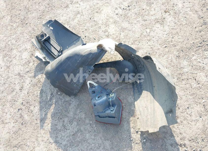 Photo 12 of 2014 Chevrolet Cruze (VIN 1G1P75SZ9E7225933)