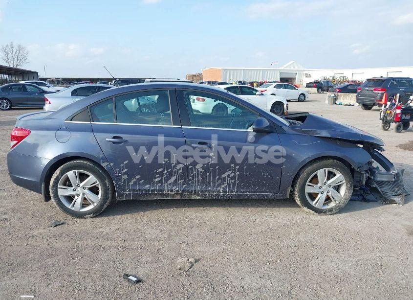 Photo 14 of 2014 Chevrolet Cruze (VIN 1G1P75SZ9E7225933)
