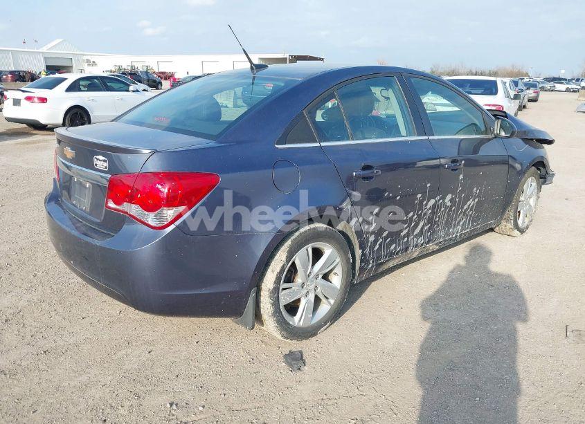 Photo 4 of 2014 Chevrolet Cruze (VIN 1G1P75SZ9E7225933)