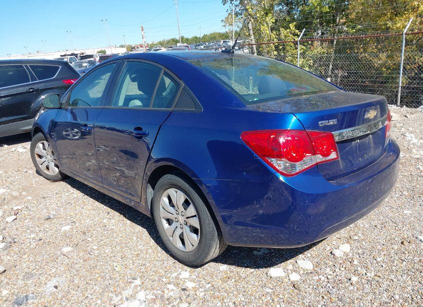 Photo 3 of 2013 Chevrolet Cruze LS AUTO (VIN 1G1PA5SG0D7107512)