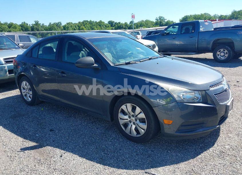 2013 Chevrolet Cruze LS AUTO (VIN 1G1PA5SG0D7224166) main photo