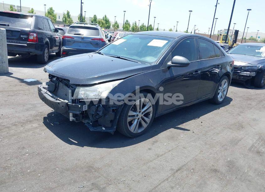 Photo 2 of 2013 Chevrolet Cruze LS AUTO (VIN 1G1PA5SG0D7250220)